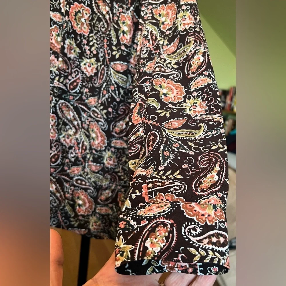 J.Jill Woman’s Button Down Long Sleeve Brown, Orange Green Paisley Medium Petite